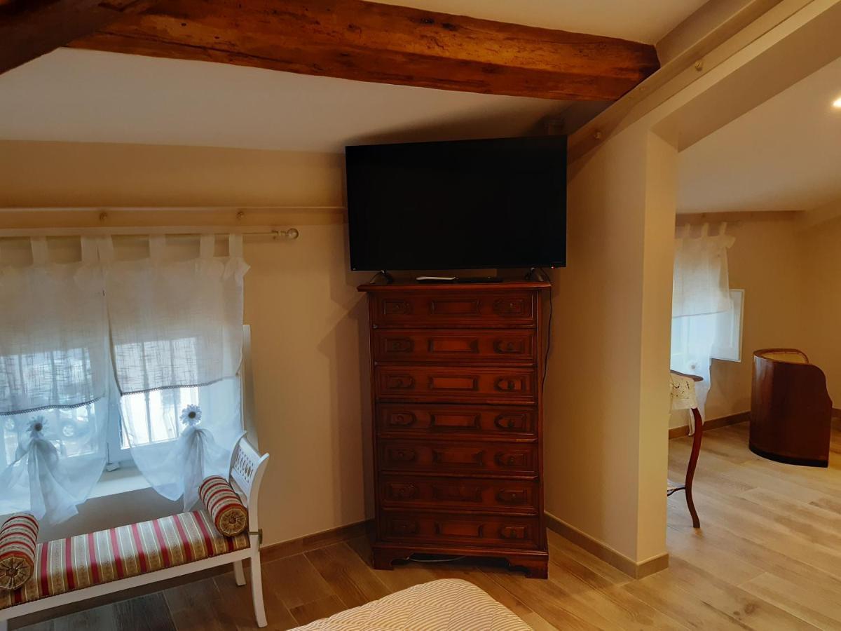 La Rosa di Francesco Inn Valfabbrica Esterno foto