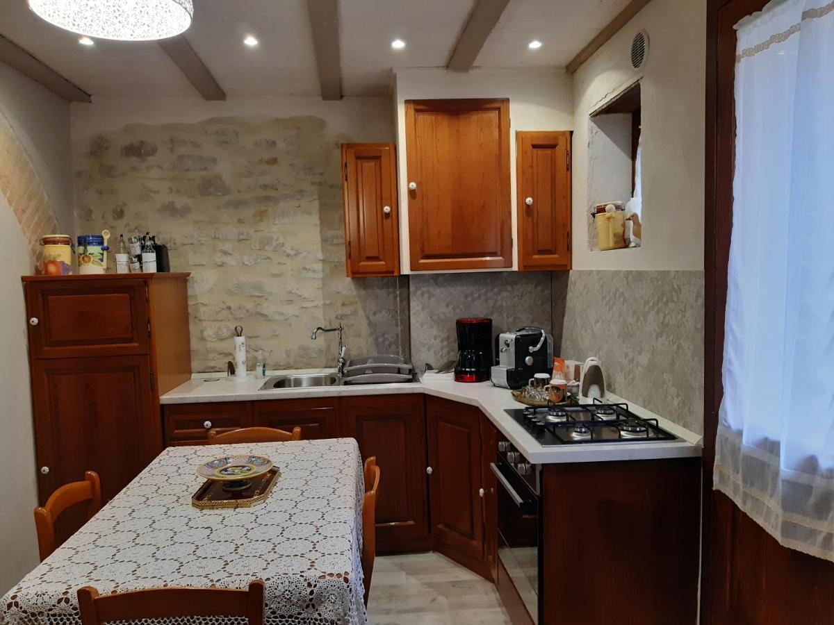 La Rosa di Francesco Inn Valfabbrica Esterno foto